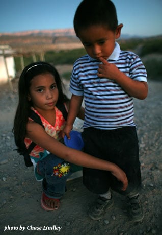 2 children, photo by Chase Lindley