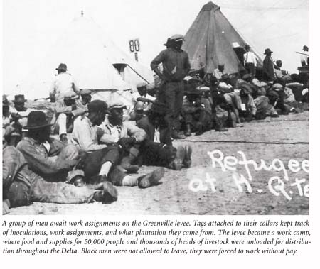 photo of evacuees in 1927 Mississippi flood