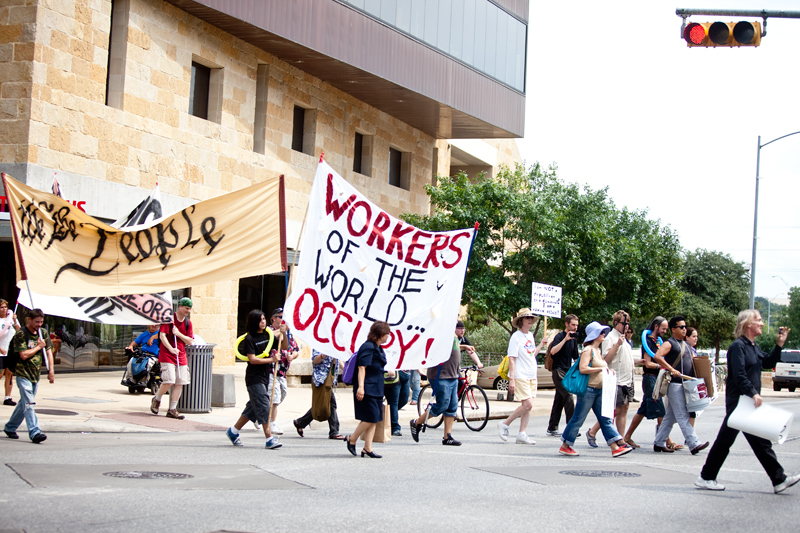 ObamaAustin_angrycrowd2