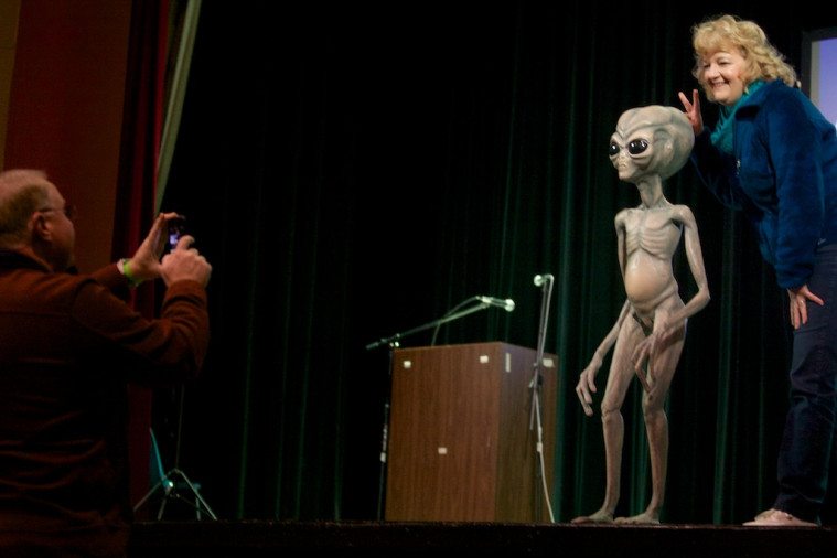 Phish, Del Rio's new simulated alien