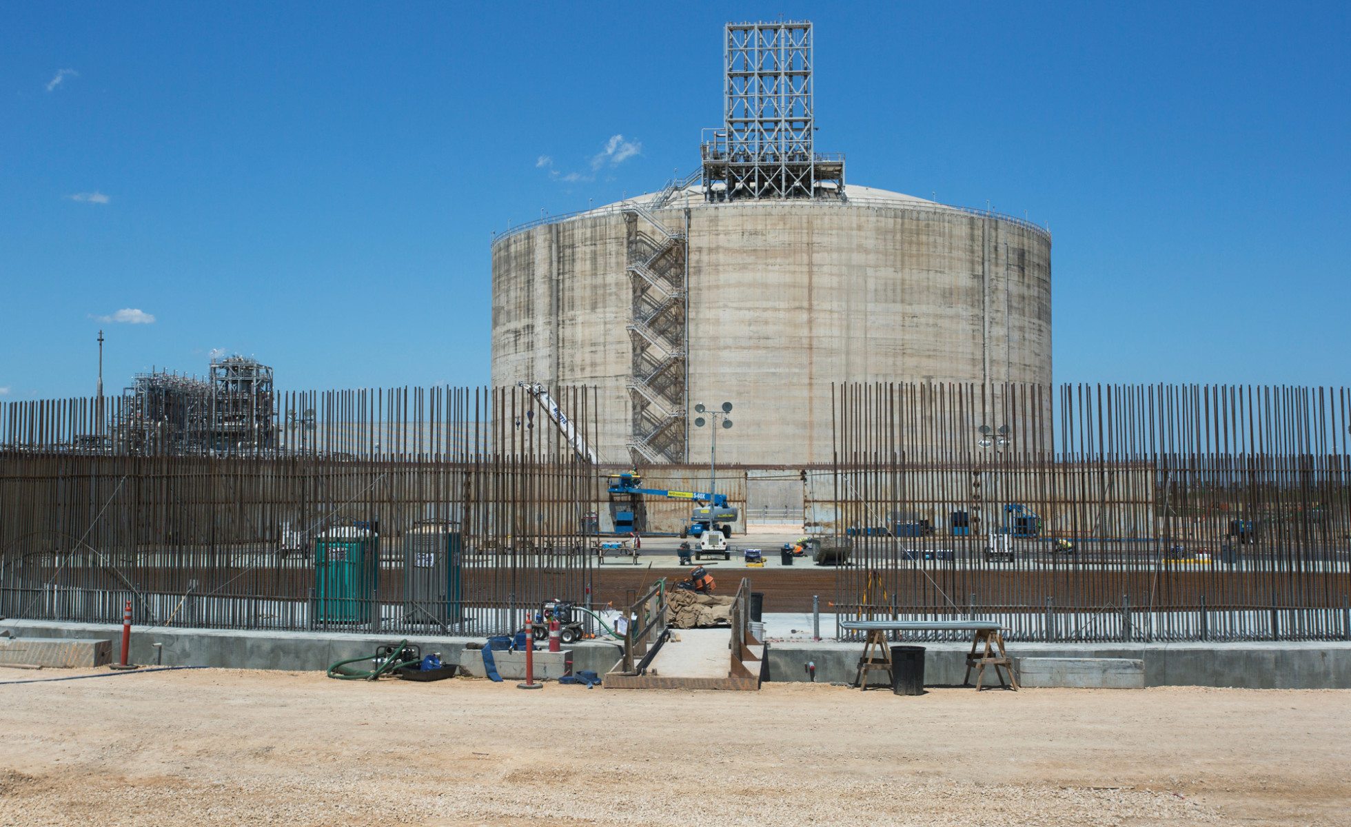 June 2016 feature, Quintana, Freeport LNG, gulf of mexico, liquid natural gas, petrochemicals