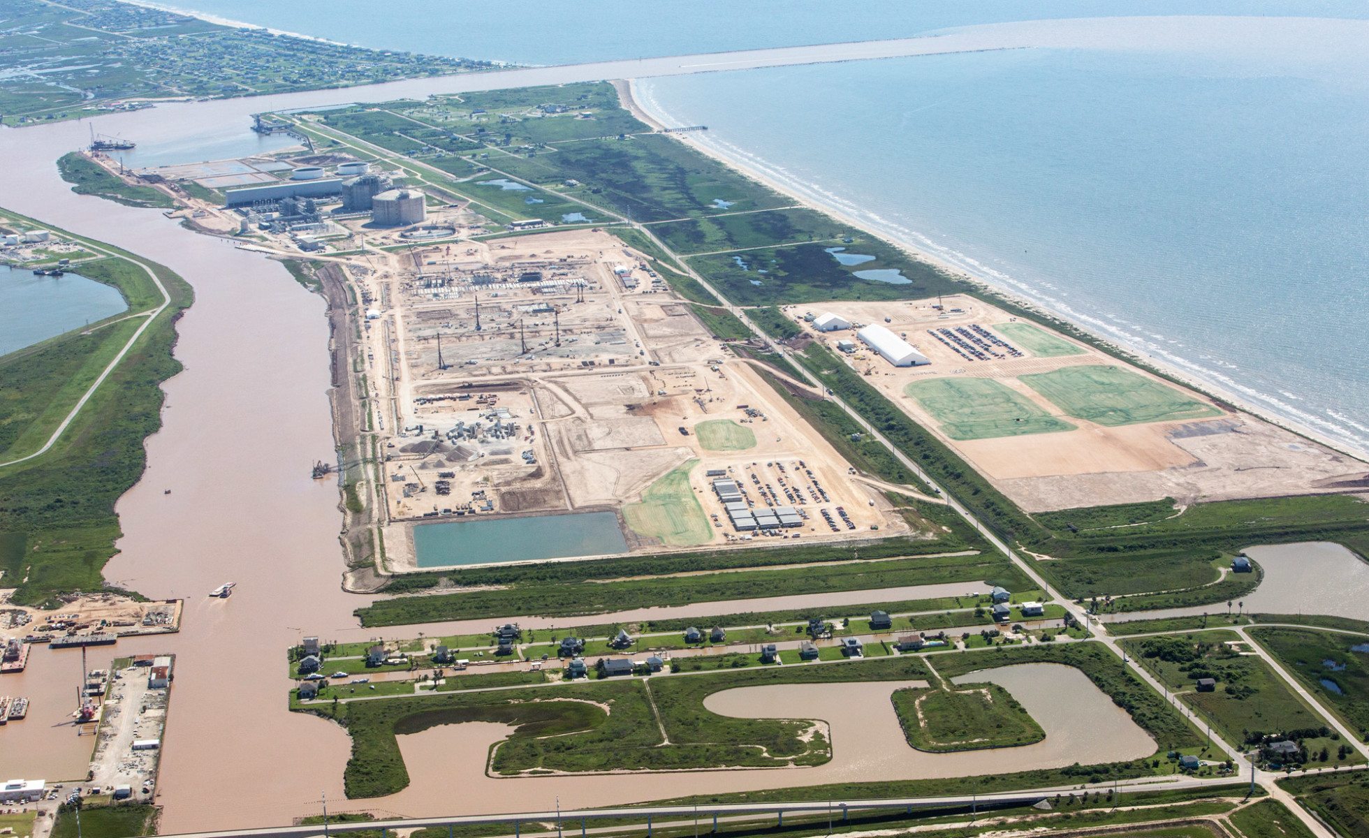 June 2016 feature, Freeport LNG, Quintana, petrochemicals, Gulf of Mexico, liquid natural gas