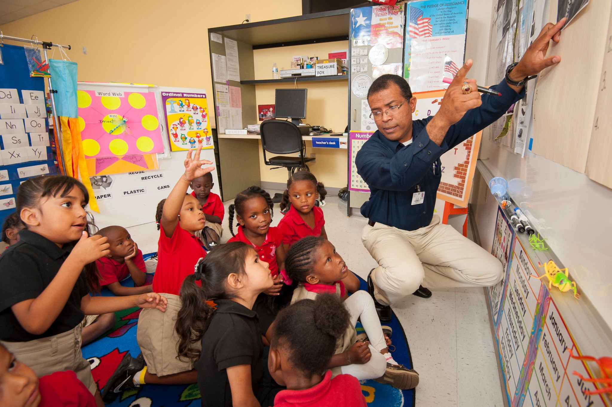 Gary Matthews teaches his Pre-K class at Cook Elementary School, May 9, 2013.