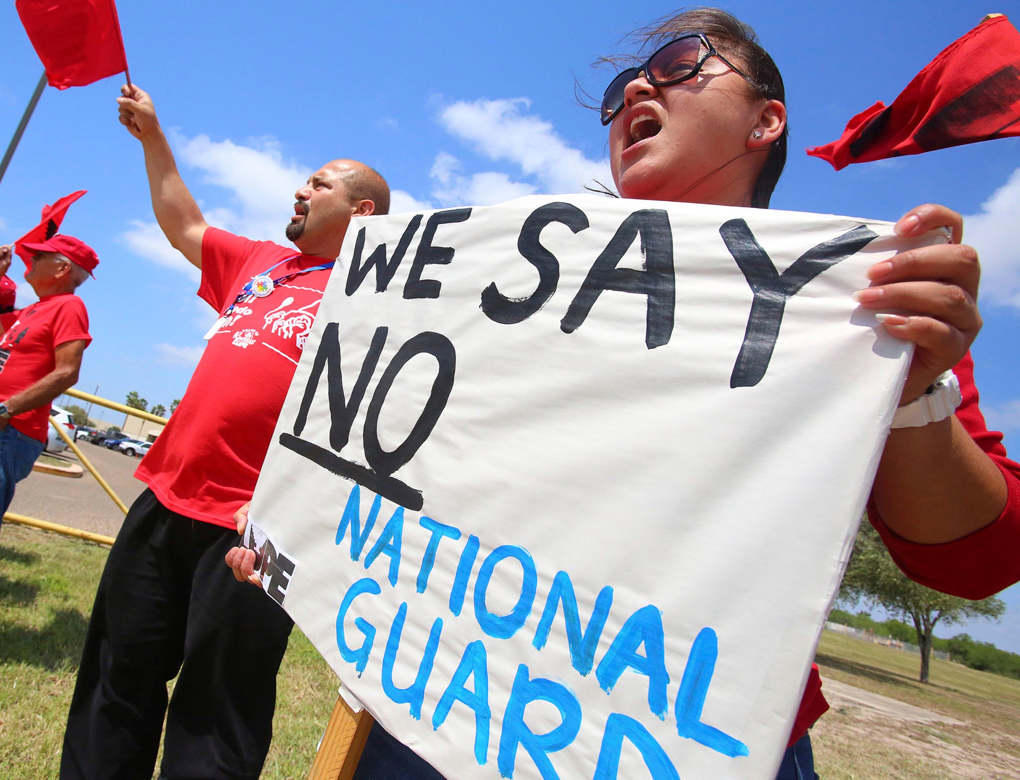 border, abbott, national guard