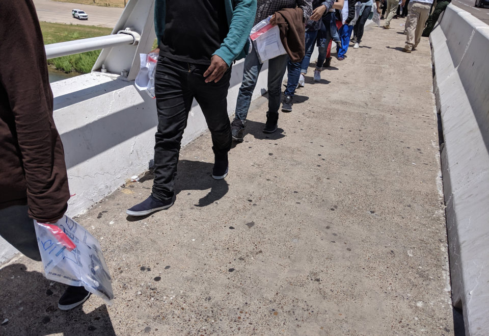 Migrants returning to Nuevo Laredo.