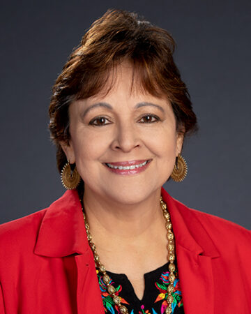 Angela Valenzuela headshot