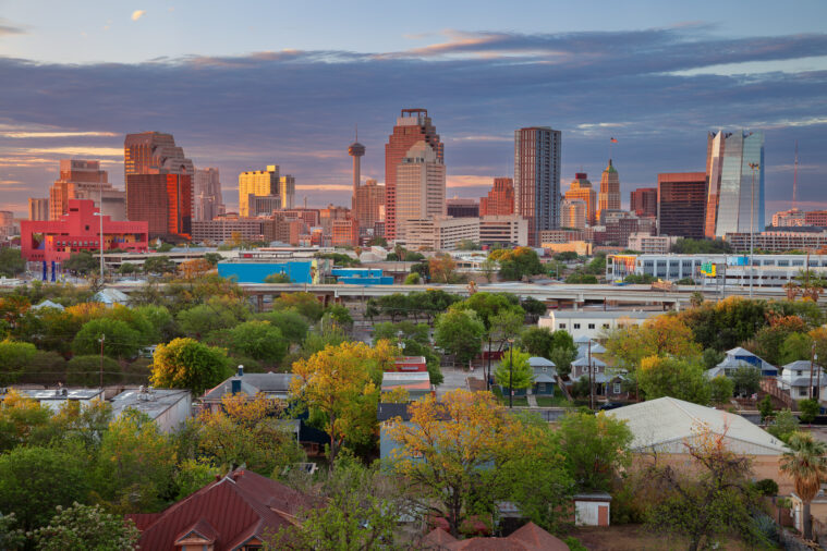 San Antonio Subdivision Residents at Risk From Leaking Oil Well
